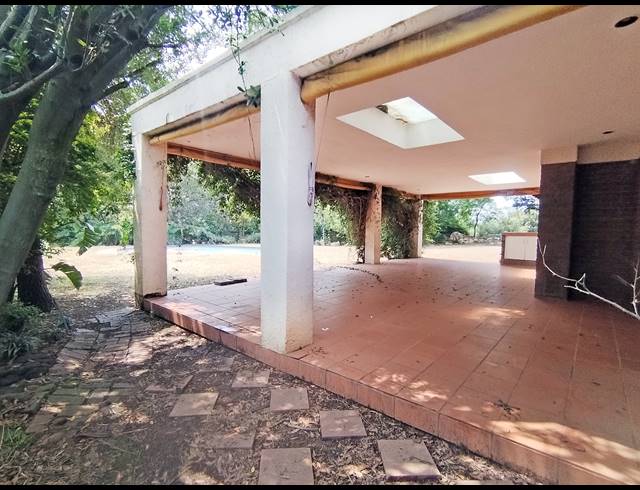 4 BEDROOM HOUSE FOR SALE IN COUNTRY LIFE PARK